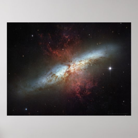 Starburst Galaxy M82 24x18 (33x25) Poster (Voorkant)