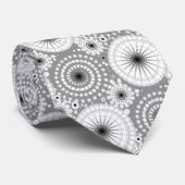 Starbursts en pinwielen, grijs, zwart en wit stropdas (Opgerold)