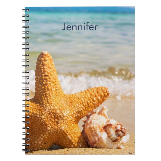 Starfish and Seashells on the Beach Personalized Notitieboek (Voorkant)