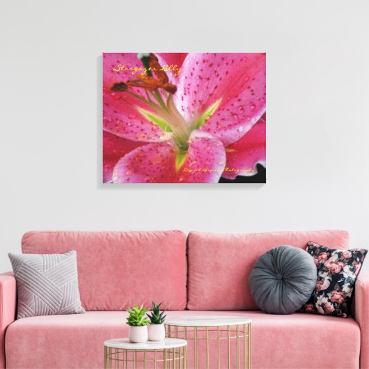Stargazer Lilly Wrapped Canvas Afdruk (Insitu (Woonkamer))