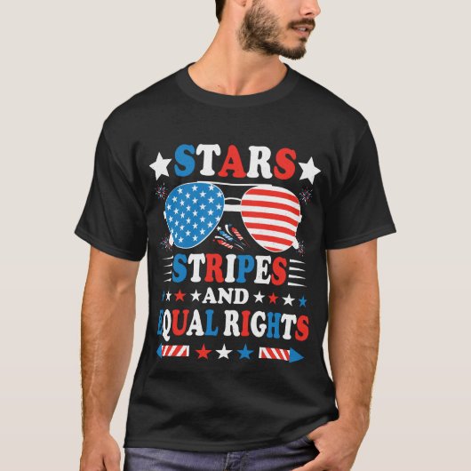 Stars, Stripes & Equal Rights – Patriotic Equality T-shirt (Voorkant)