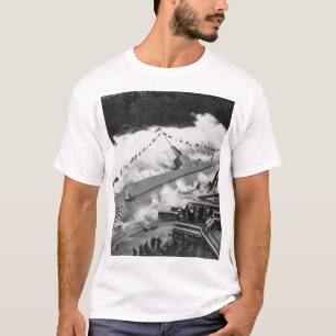 Starten van USS ROBALO op 9 mei 1943 te Manitowoc  T-shirt