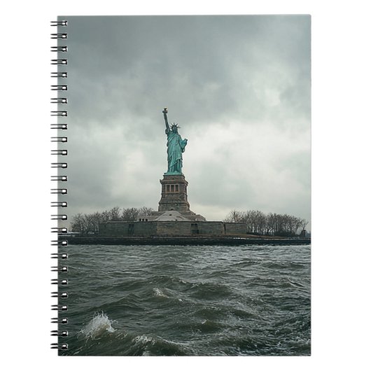 Statue de la Liberté dans le Carnet des tempêtes (Devant)