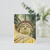 Statue de la Liberté - Fermer la carte postale (Debout devant)