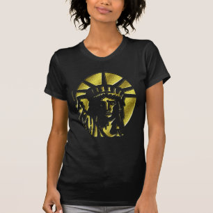 Statue de T-shirt de conception de relief par or