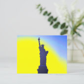 Statue des cartes postales Liberty (Debout devant)