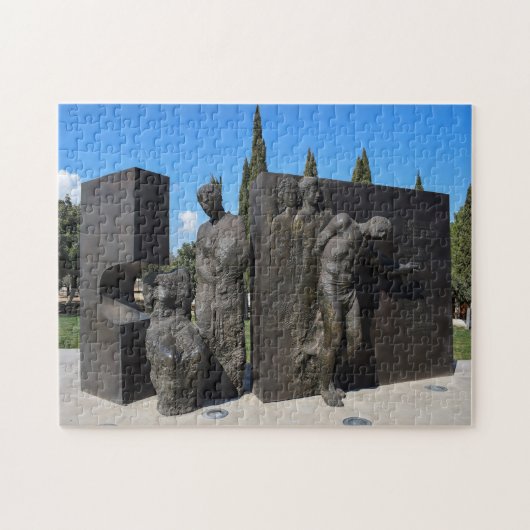 Statue Dherynia Cyprus. Legpuzzel (Horizontaal)