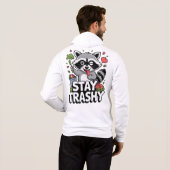STAY TRASHY RACCOON SHIRT – Funny Trash Panda (Achterkant volledig)