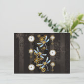 Steampunk Dragonflies op bruine gestreepte achterg Aankondiging (Staand voorkant)