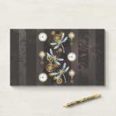 Steampunk Dragonflies op bruine gestreepte achterg Post-it® Notes (Op bureau)
