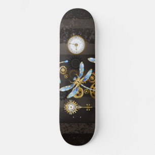 Steampunk Dragonflies op bruine gestreepte achterg Skateboard