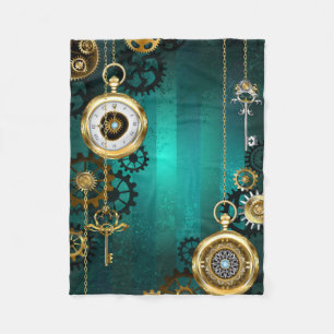 Steampunk Jewelry Watch on a Green Background Fleece Deken
