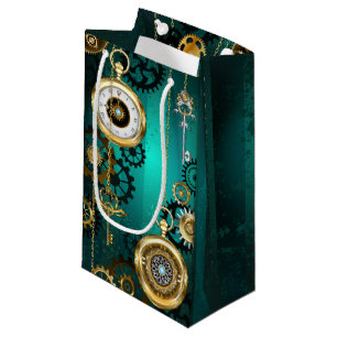 Steampunk Jewelry Watch on a Green Background Klein Cadeauzakje