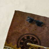 Steampunk Roestige Achtergrond met Turquoise Lenze Strandlaken (In situ)