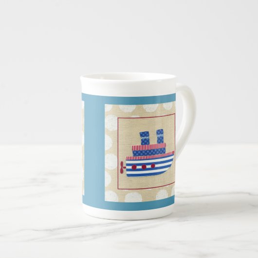 Steamship met Propeller en Blauwe Mokestacks Porselein Kop (Voorkant rechts)