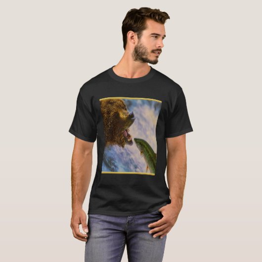 Steelhead zalm die in grizzly beren mond springt t-shirt (Voorkant volledig)