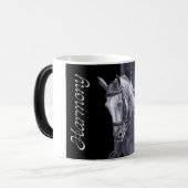 Stein noir et blanc de tasse de cheval de dressage (Devant gauche)