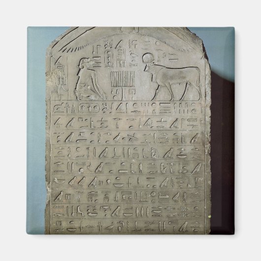Stela ter herdenking van de begrafenis van de Apis Magneet (Voorkant)