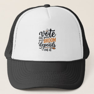 Stem alsof je bezem ervan afhangt Halloween T-shir Trucker Pet