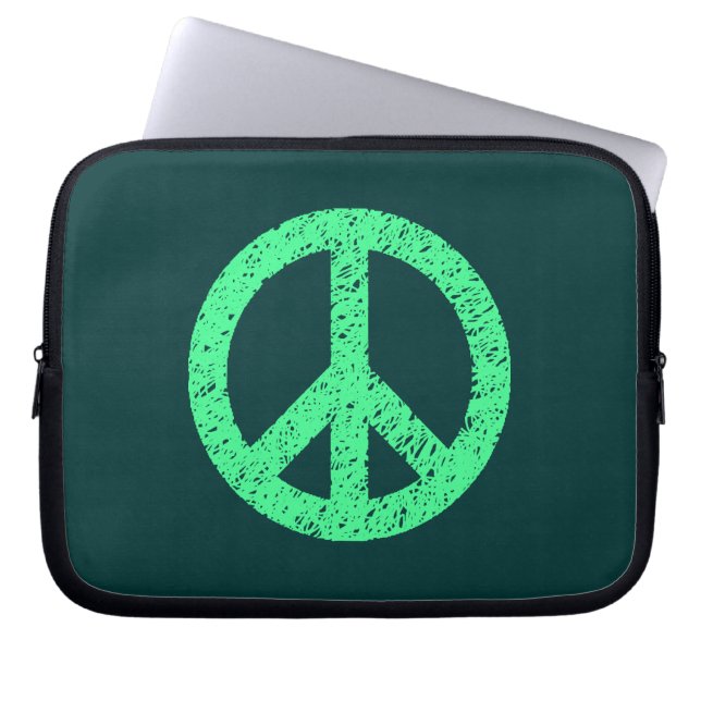 Stenciled Peace Symbol - Mint Grn op Dk Grn Laptop Sleeve (Voorkant)