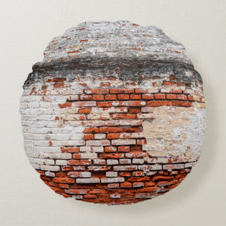 stenen muur langs de verlaten weg, abstract, verou rond kussen