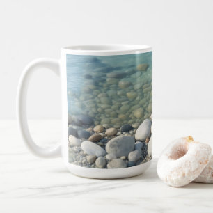 Stenen Strand Mooie Natuur Zee Kiezels Oever Koffiemok