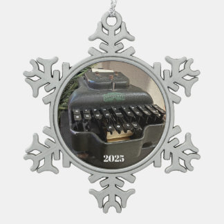 Stenotype Model 4 Courtverslaggever Ornament 2025