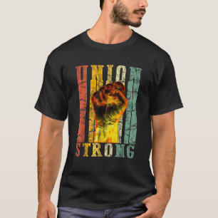 Sterke werknemers op de eerste werkdag van de Unie T-shirt
