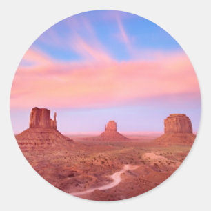 Sterke winden over Desert Valley Ronde Sticker