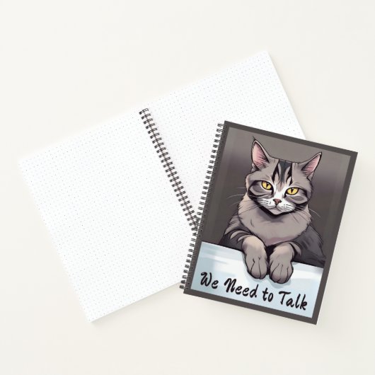 Stern Tabby Cat exige un sérieusement Talk Journal (Intérieur)