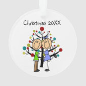 Stick mignon Figure Couple Ornement de vacances (dos)