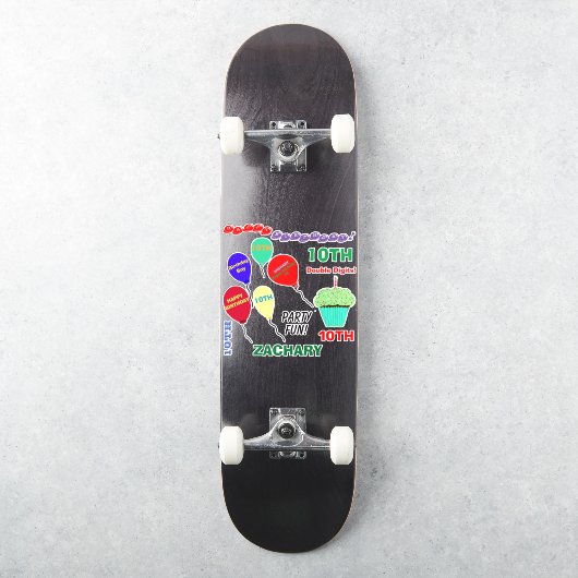 Sticker 10e anniversaire Garçon Cupcake Ballons Vinyl (Skateboard)