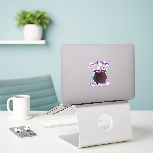 Sticker Ajouter un nom Texte, Double Trouble Witch Cauldro (Ordinateur portable sur le bureau)