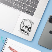 Sticker Alimenté par le sarcasme et le café glacé (Ordinateur portable avec iPhone)