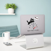 Sticker Alimenté par les chats et le café (Ordinateur portable sur le bureau)