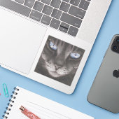 Sticker Animale anime style 6 (Ordinateur portable avec iPhone)