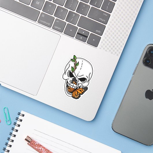 Sticker Art numérique crâne et papillon (Ordinateur portable avec iPhone)