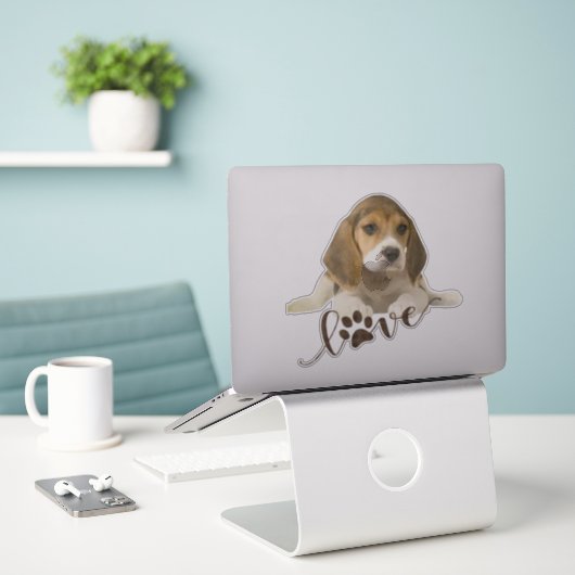 Sticker Beagle (Ordinateur portable sur le bureau)