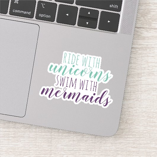 Sticker Belle Marche Script avec Unicorns Nager avec des s (Détail)