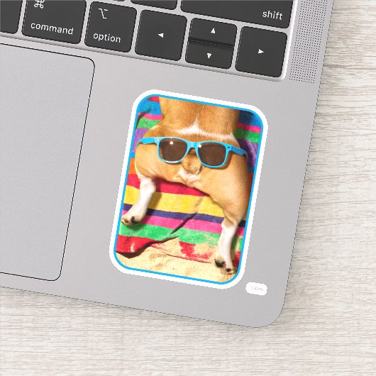 Sticker Beurre de chien avec lunettes de soleil (Détail)