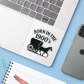 Sticker Born in the 1900's Nostalgic Funny (Ordinateur portable avec iPhone)
