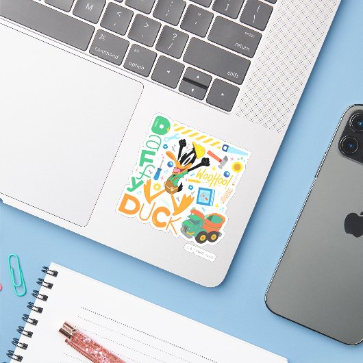 Sticker BUGS BUNNY BUILDERS™| DAFFY DUCK™ Work Tools (Ordinateur portable avec iPhone)