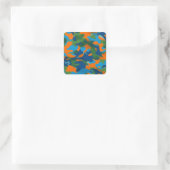 STICKER CARRÉ 鮮やかなオレンジ、青、緑のカモフラージュ柄 (Sac)
