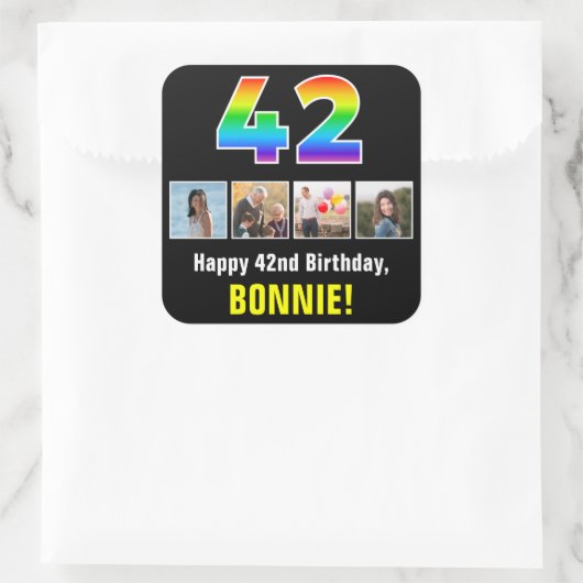 Sticker Carré 42e anniversaire : Arc-en-ciel "42"; photos et nom (Sac)