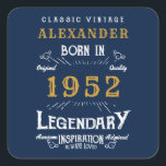 Sticker Carré 70th Birthday 1952 Ajouter Nom Legendary Blue Gold<br><div class="desc">Pour ceux qui fêtent leur anniversaire, nous avons les autocollants d'anniversaire idéaux. L'arrière - plan bleue au design blanc et doré est simple, mais élégante et rétro. Customisez facilement le texte de cet anniversaire en utilisant le modèle fourni. Plus de cadeaux et de fournitures de fête disponibles avec le design...</div>