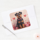 Sticker Carré Airedale avec Rose - Saint Valentin (Enveloppe)