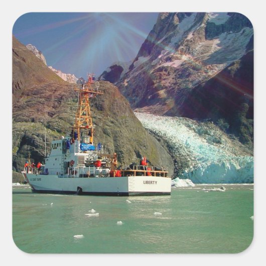 Sticker Carré Alaskan Mountain View avec bateau (Devant)