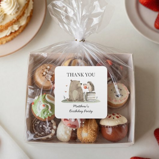 Sticker Carré Animaux mignons de la forêt de contes d'anniversai