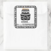 Sticker Carré Au-dessus de la colline Surprise fête d'anniversai (Sac)