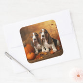 Sticker Carré Basset Hound Chiot Automne Citrouille de plaisir (Enveloppe)